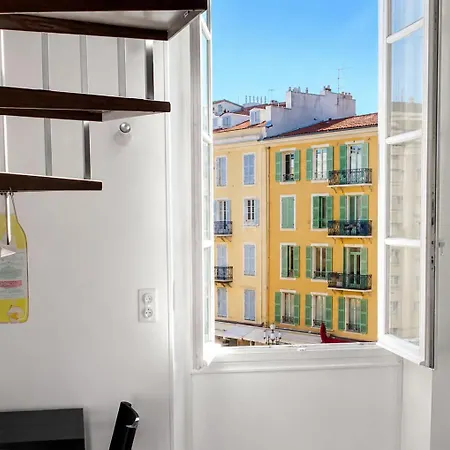 Carre D'or - Centre